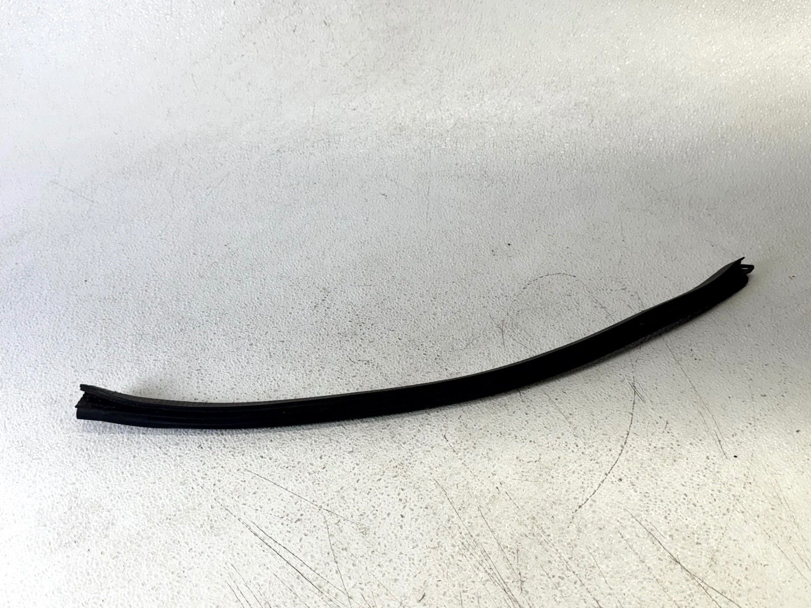 16-22 MAZDA CX-3 CX3 REAR LEFT DRIVER LH SIDE WEATHERSTRIP SEAL COVER