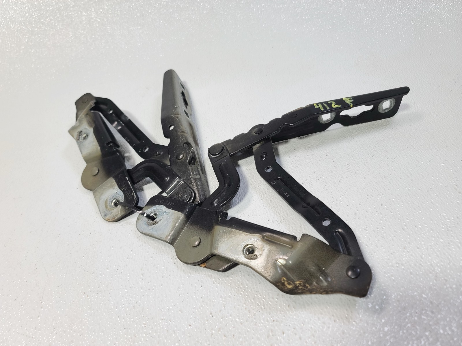 13-18 FORD C-MAX HOOD BONNET LEFT LH & RIGHT RH SIDE HINGE SUPPORT SET