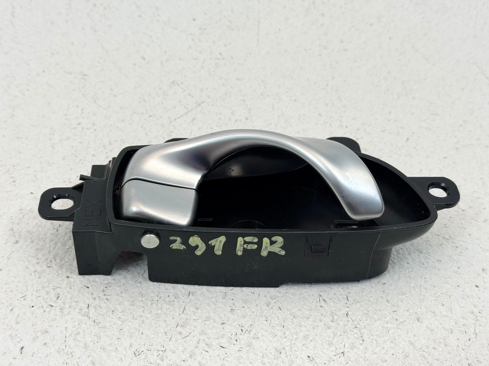 13-20 INFINITI QX60 FRONT RIGHT PASSENGER SIDE DOOR INTERIOR HANDLE BEZEL