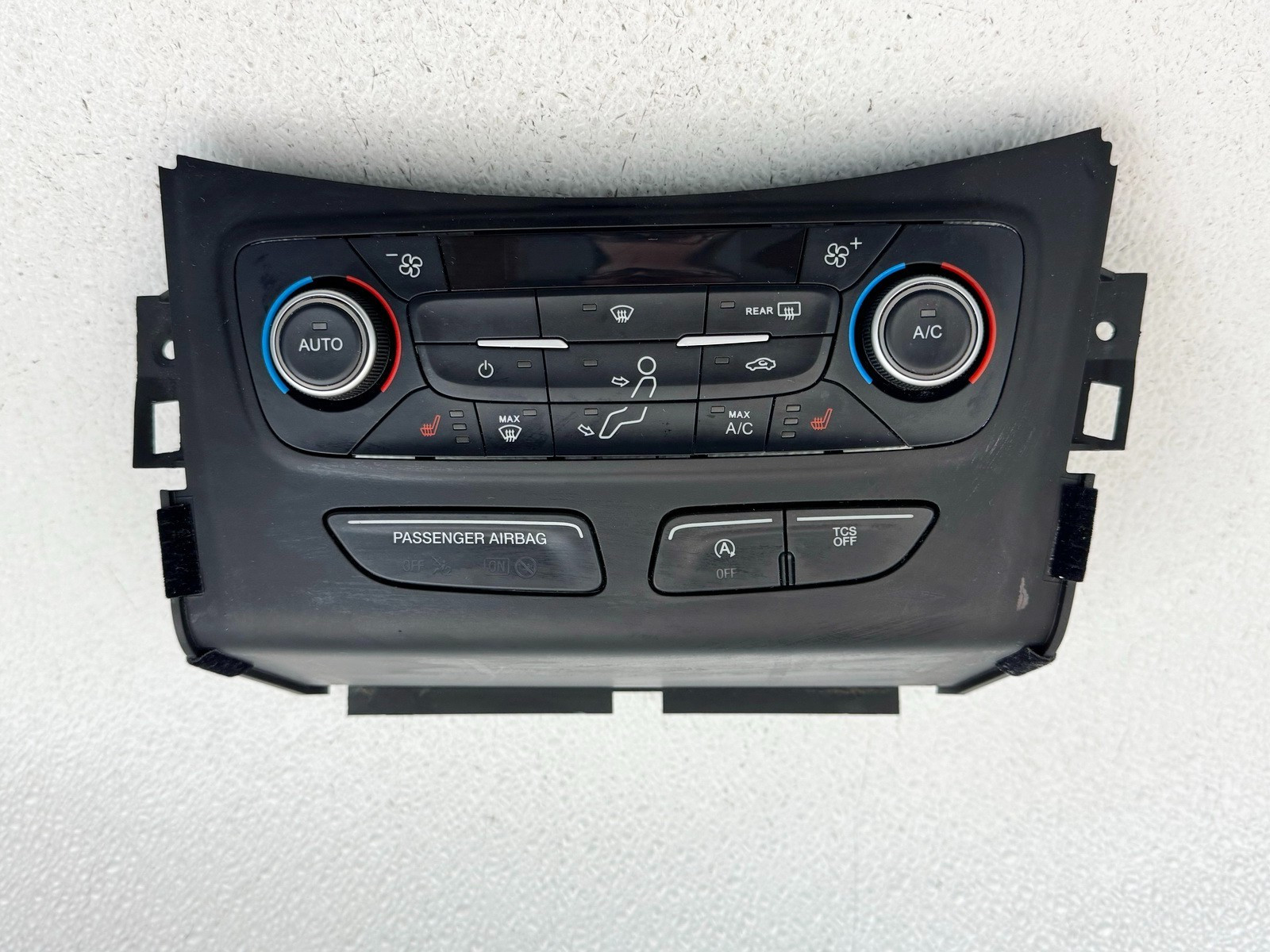 17-19 FORD ESCAPE DASH DASHBOARD A / C HVAC CLIMATE CONTROL SWITCH PANEL