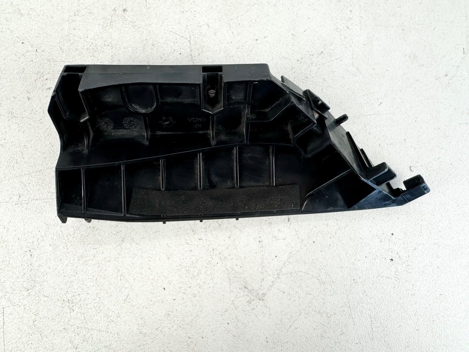 14-23 INFINITI Q50 FRONT RIGHT PASS SIDE BUMPER BRACKET STIFFENER COVER