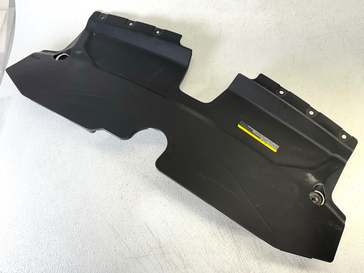 14-18 INFINITI Q50 RADIATOR SUPPORT AIR INTAKE INLET DUCT COVER PANEL
