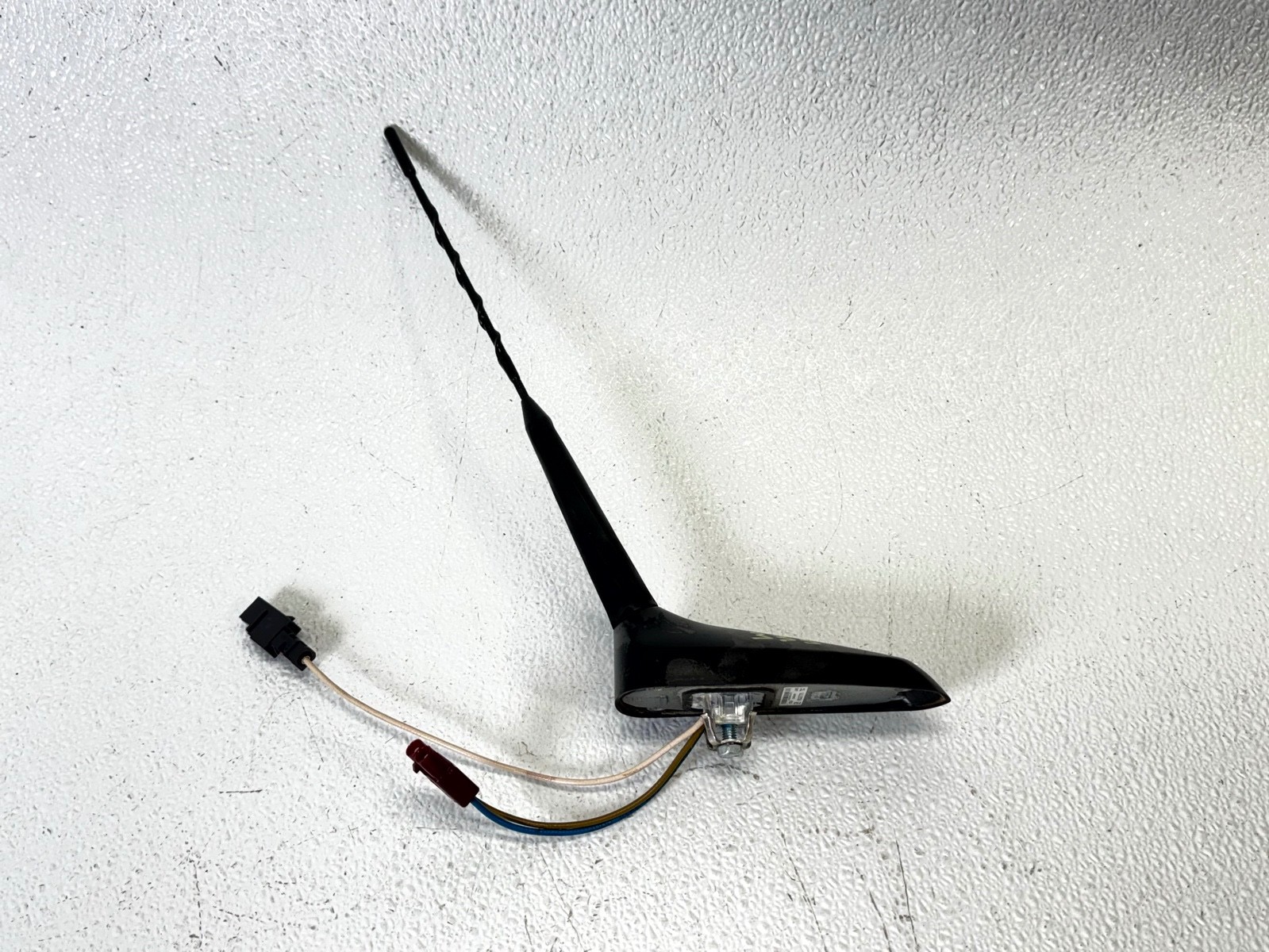 11-16 CHEVROLET CRUZE ROOF EXTERIOR RADIO MOUNTED ANTENNA BASE MODULE