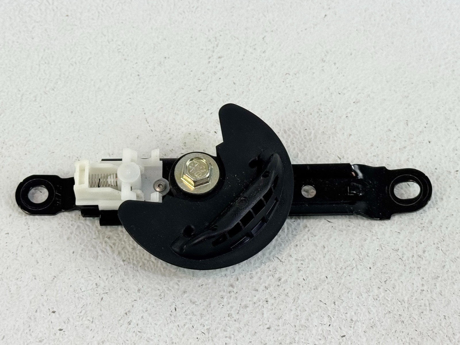 20-23 MAZDA 3 FRONT LEFT LH DRIVER SIDE SEAT BELT SEATBELT HEIGHT ADJUSTER