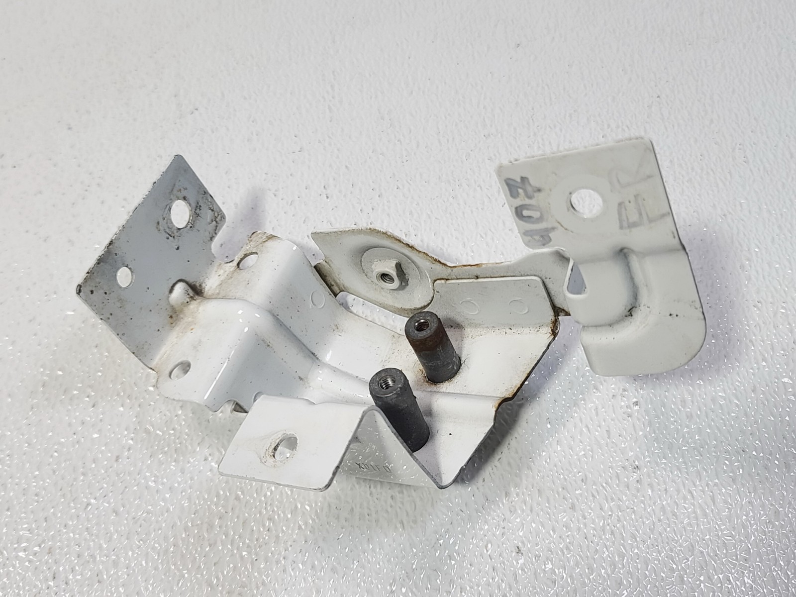 15-23 LAND ROVER DISCOVERY SPORT FRONT RIGHT RH PASS FENDER SUPPORT BRACKET
