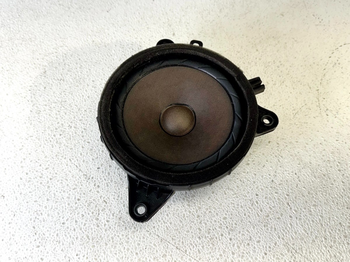 15-21 KIA SEDONA REAR RIGHT RH PASS SIDE DOOR AUDO SOUND SPEAKER