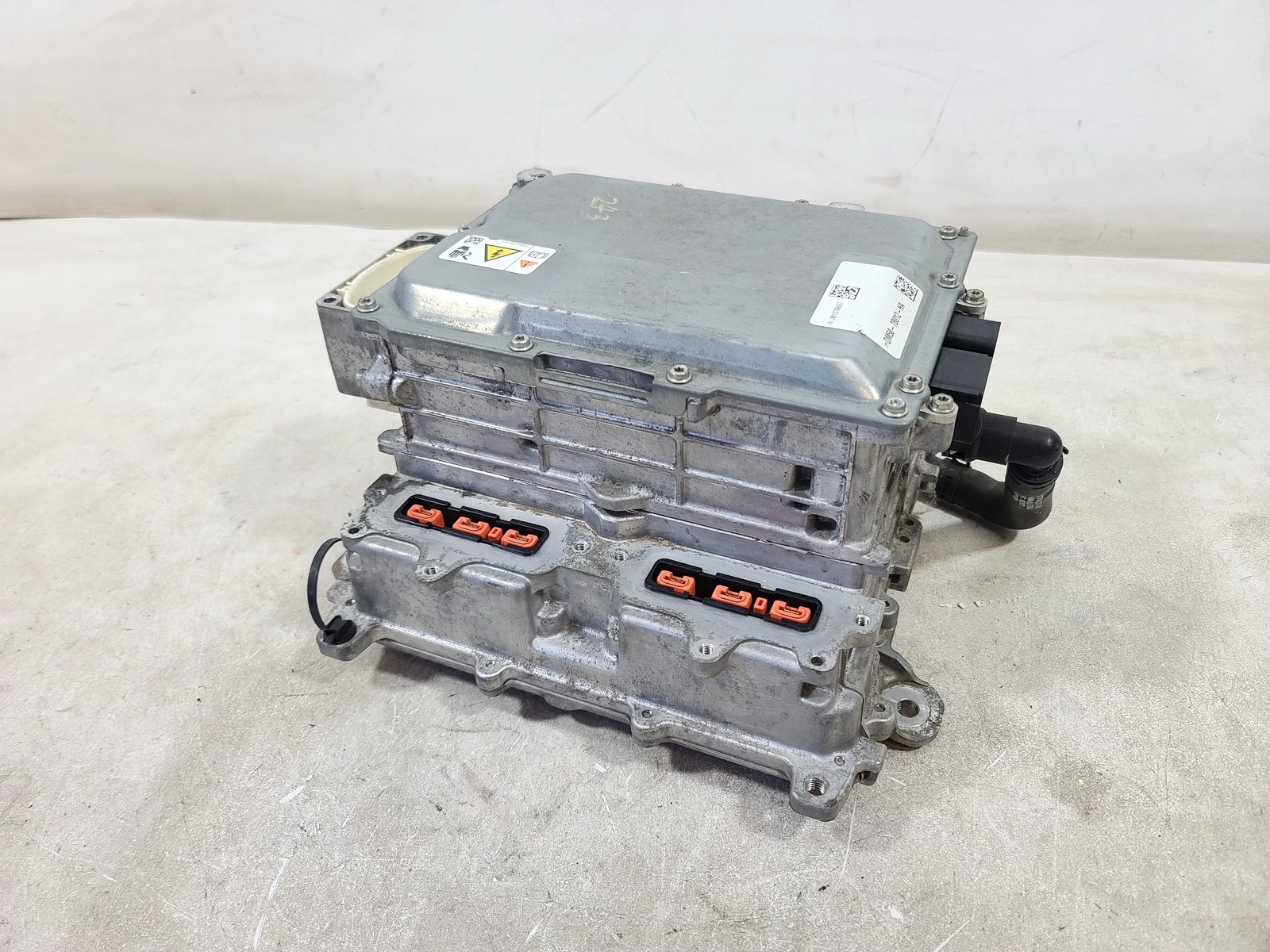 13-18 FORD C-MAX INVERTER CONVERTER COMPUTER MODULE UNIT ASSEMBLY