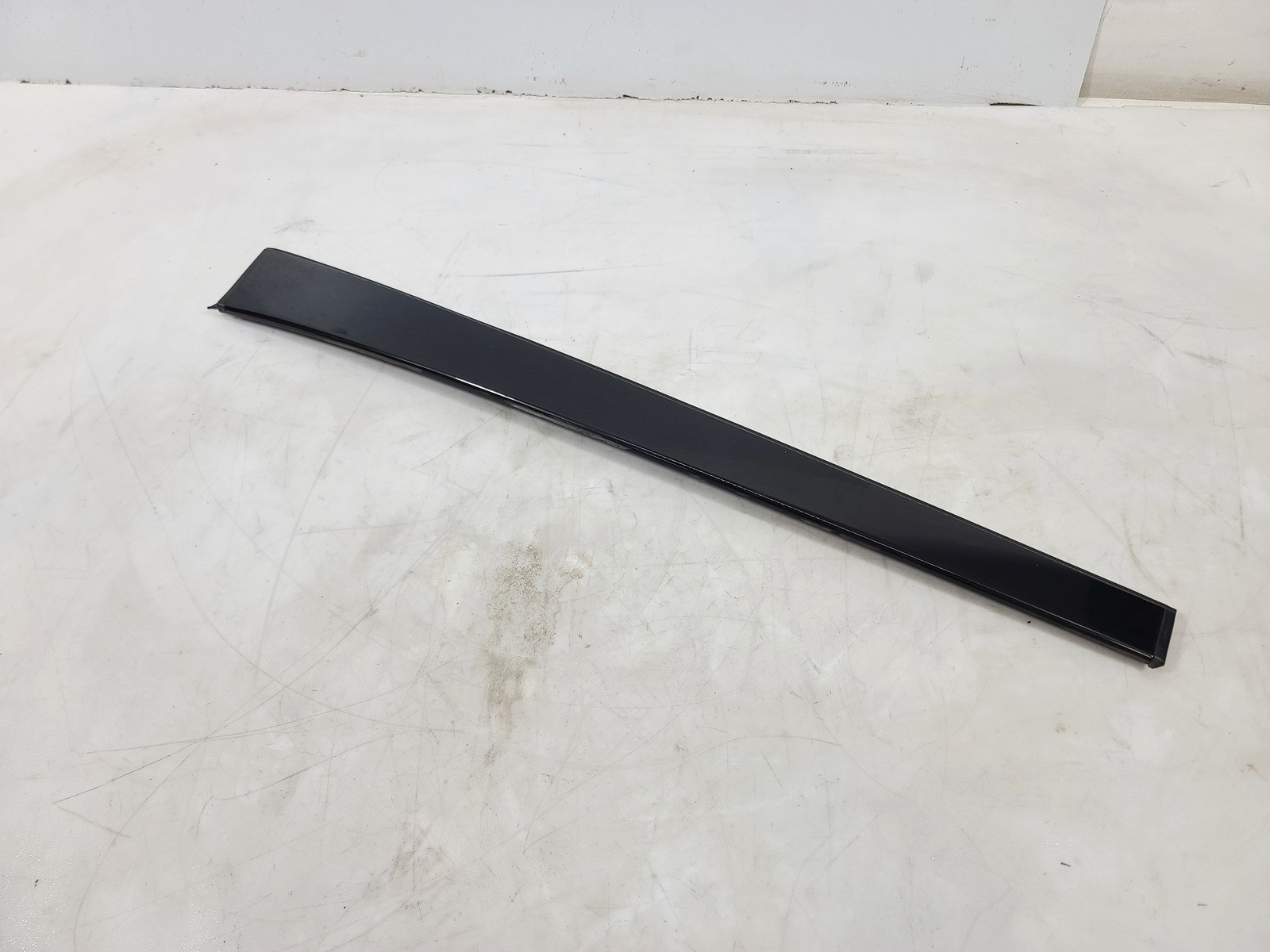 17-23 JAGUAR F-PACE UPPER ROOF LEFT LH SIDE SUNROOF MOONROOF MOLDING