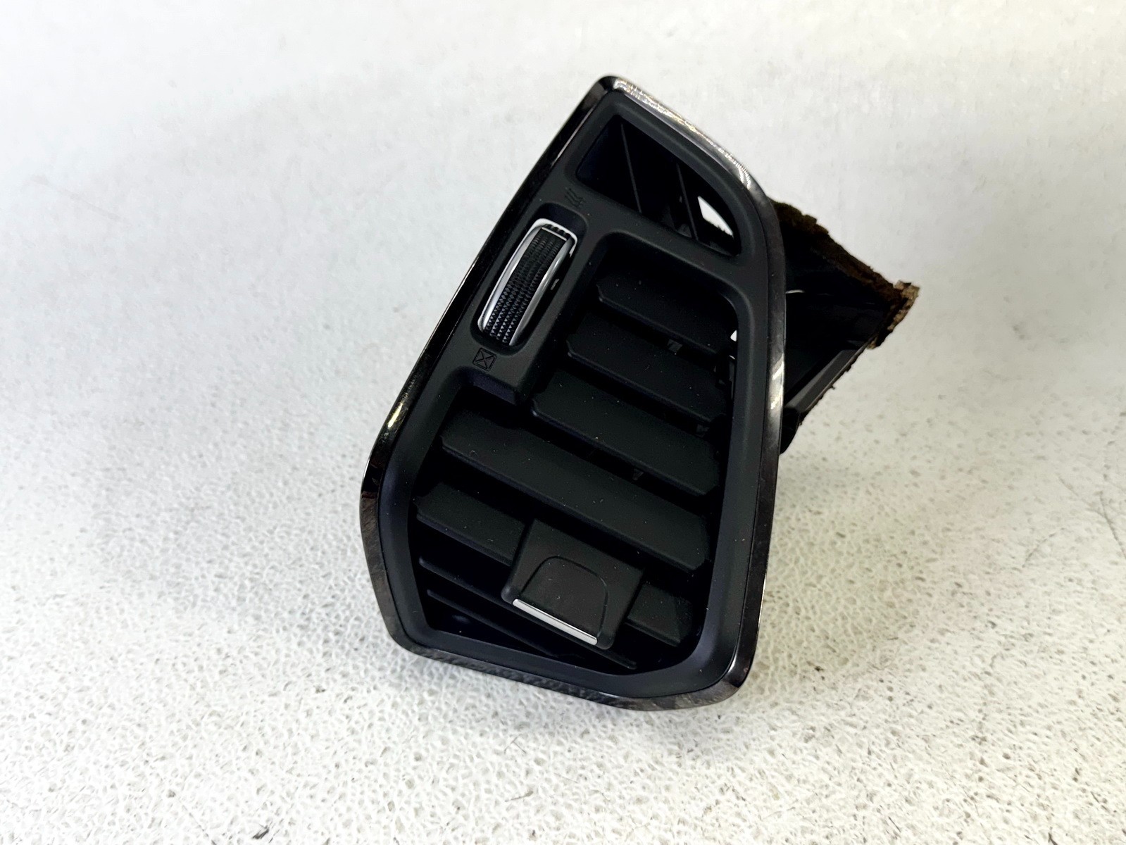 13-19 FORD ESCAPE DASH LEFT LH SIDE AIR VENT A / C GRILLE TRIM COVER PANEL