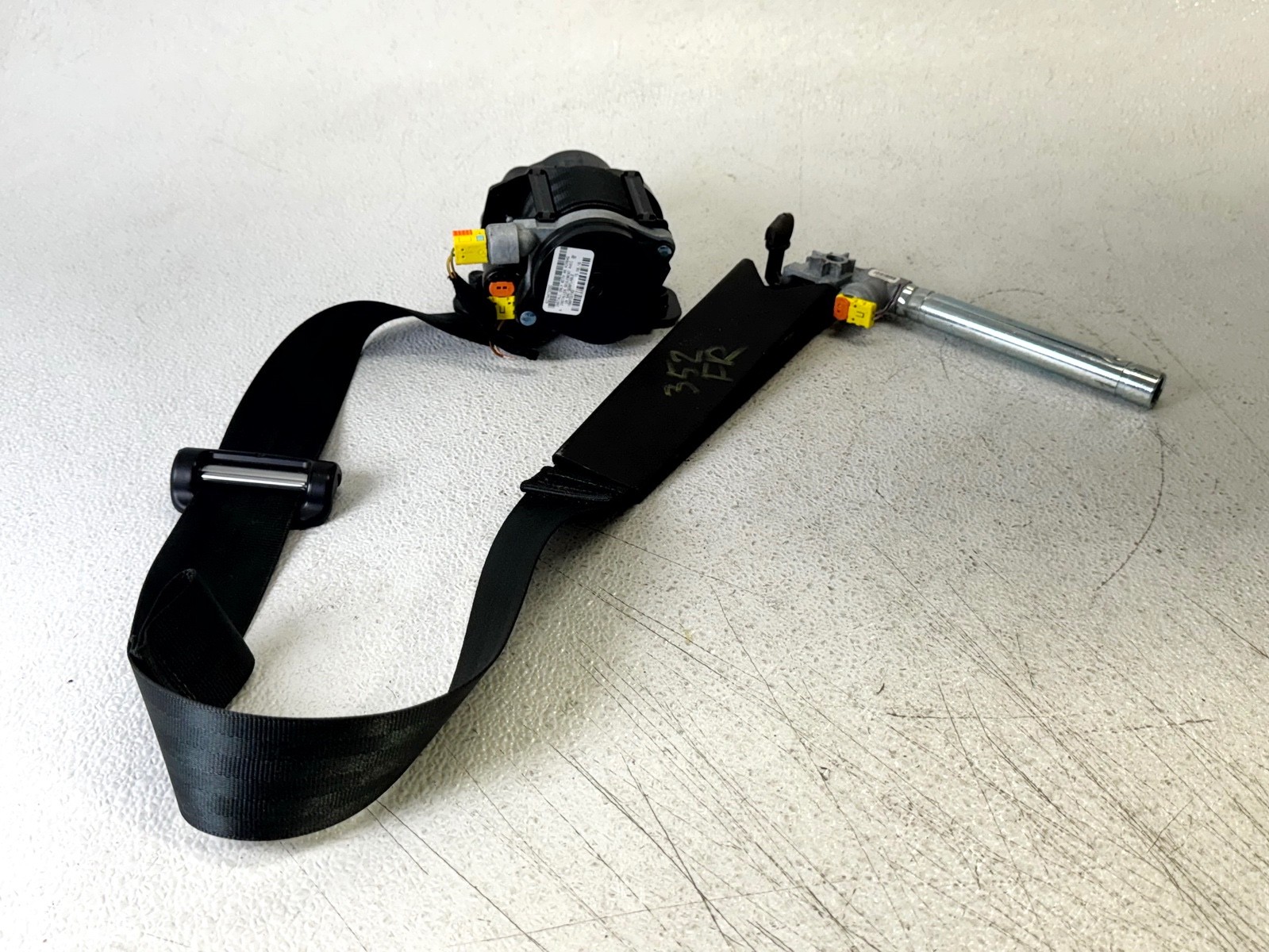 13-19 FORD ESCAPE FRONT RIGHT PASSENGER SIDE SEAT BELT SEATBELT RETRACTOR