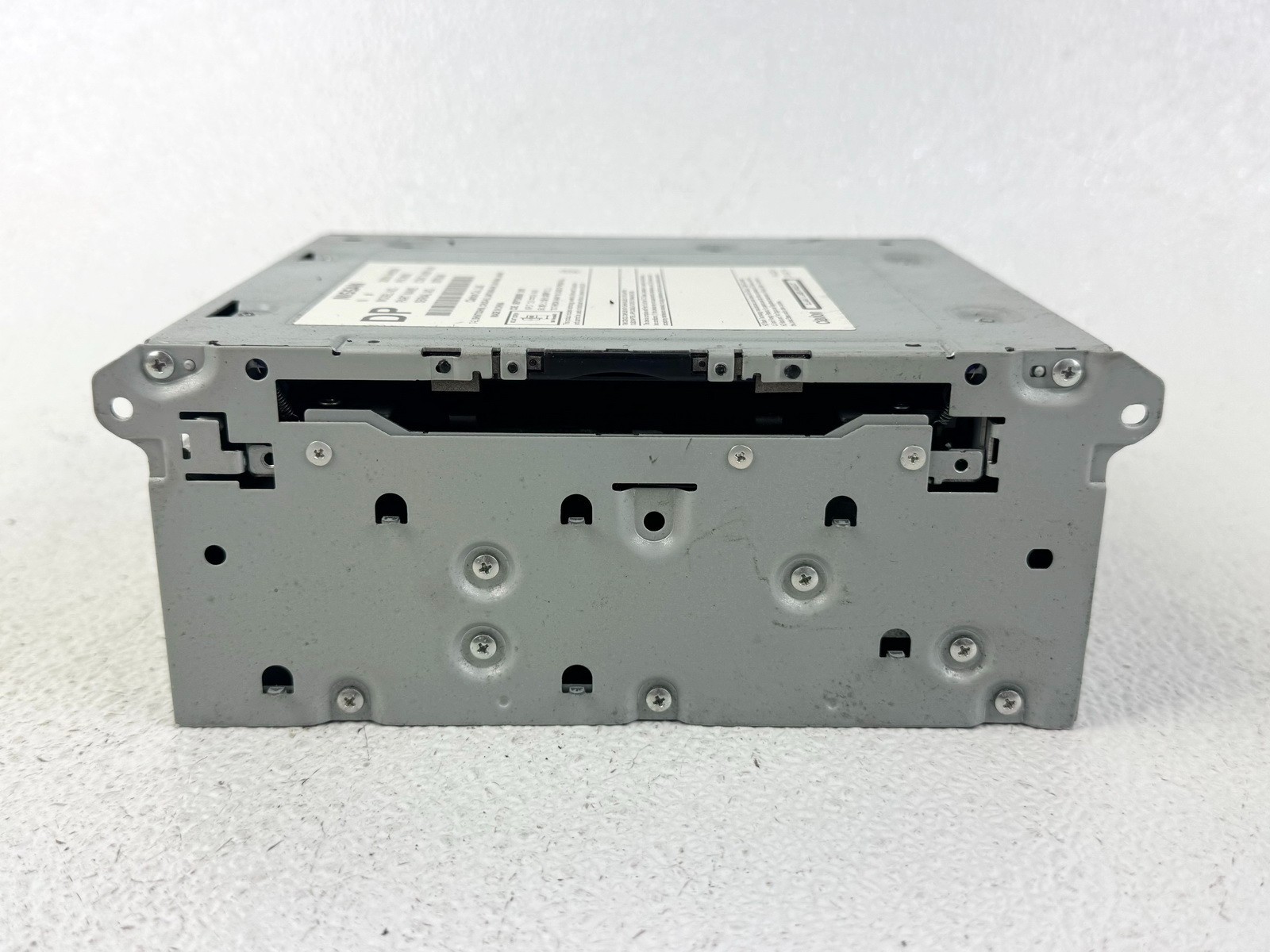18-19 INFINITI Q50 Q60 AM FM CD PLAYER RADIO STEREO RECIEVER MODULE