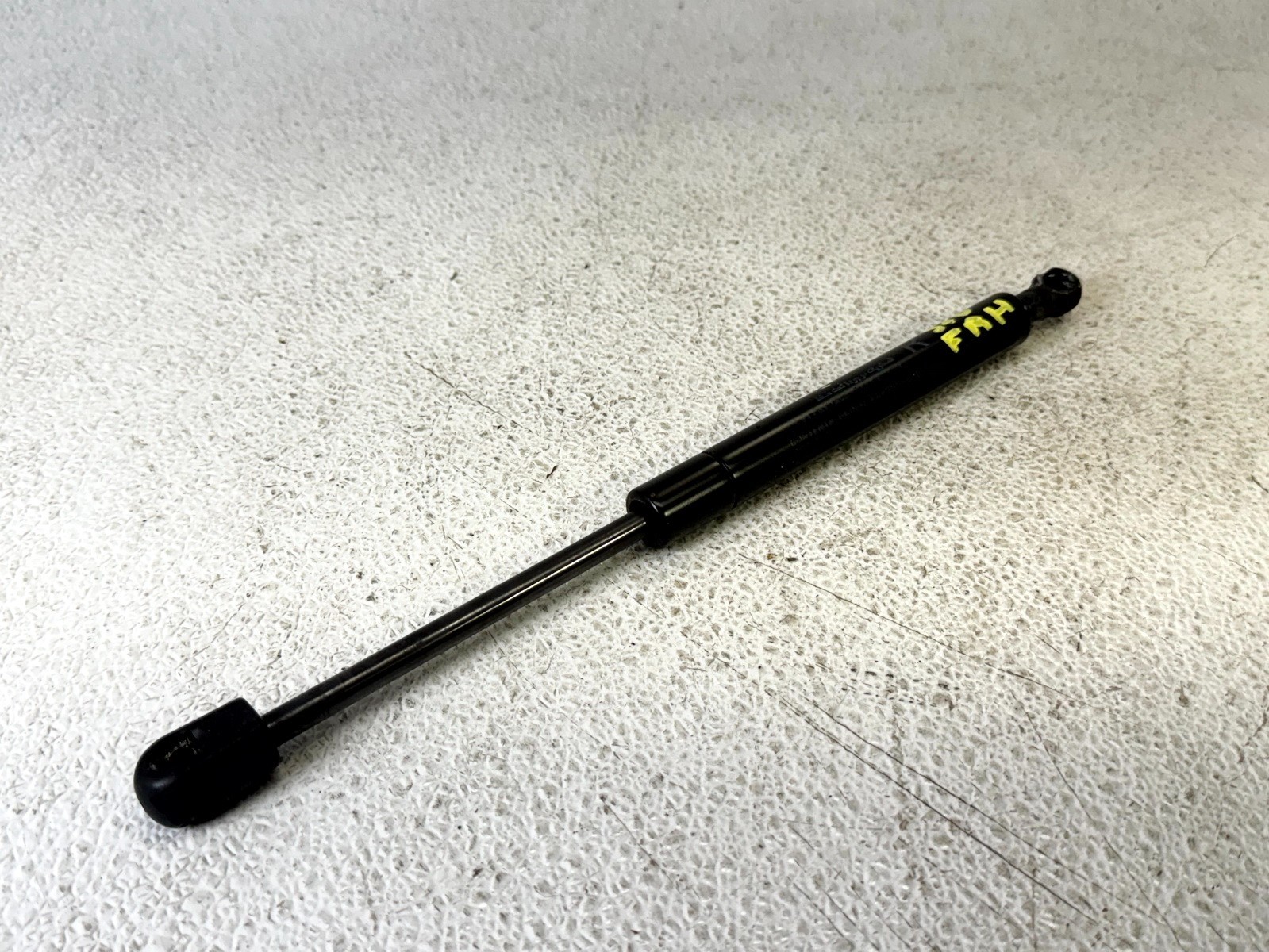 13-20 INFINITI JX35 QX60 FRONT RIGHT SIDE HOOD LIFT SUPPORT SHOCK STRUT