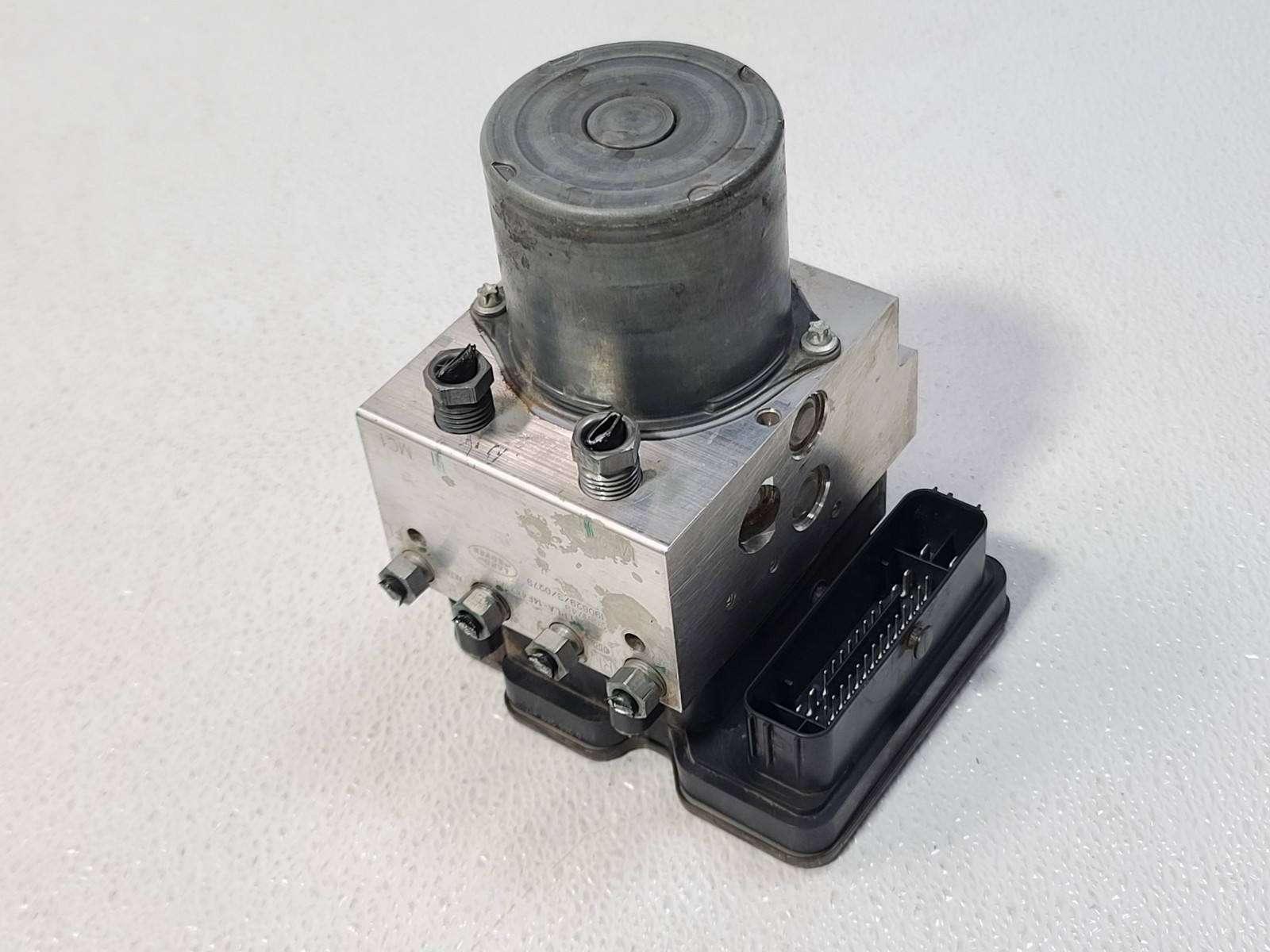17-19 LAND ROVER DISCOVERY SPORT ABS ANTI LOCK BRAKE PUMP CONTROL MODULE