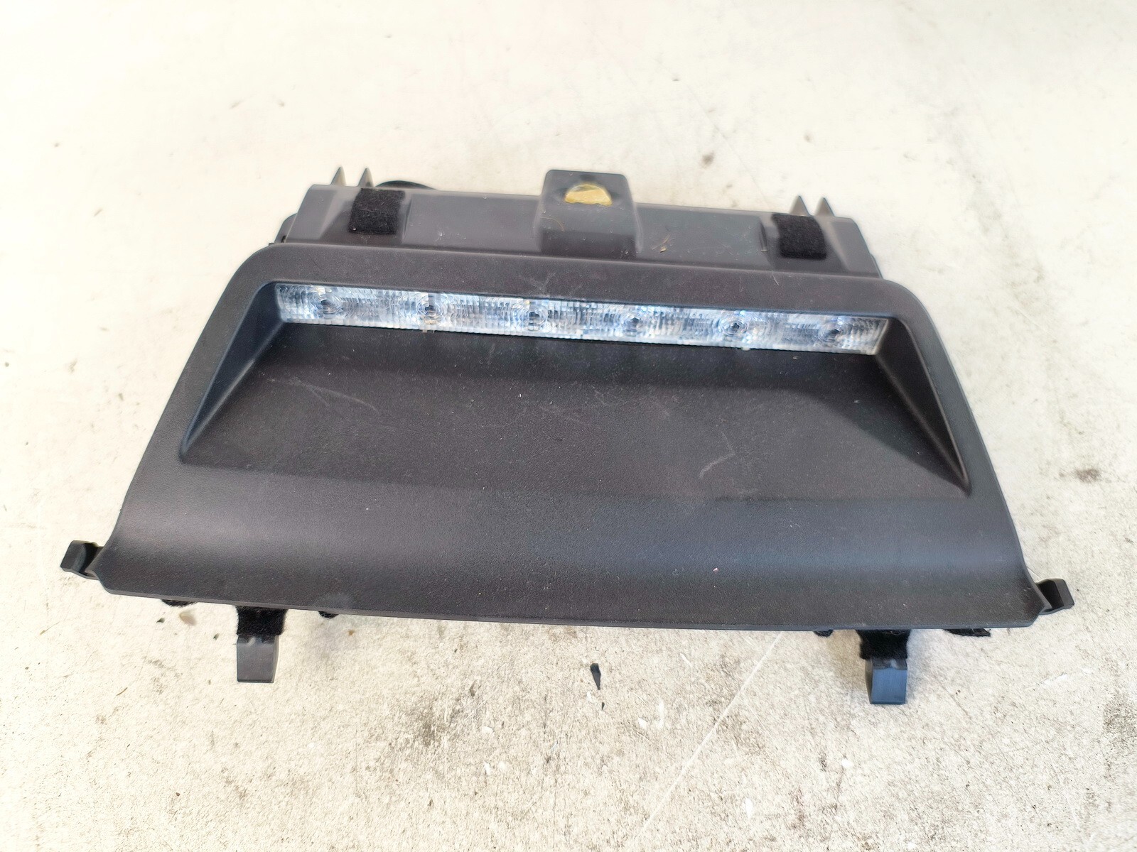 14-23 INFINITI Q50 Q60 REAR DECK LID 3RD THIRD BRAKE LIGHT STOP LAMP ASSY