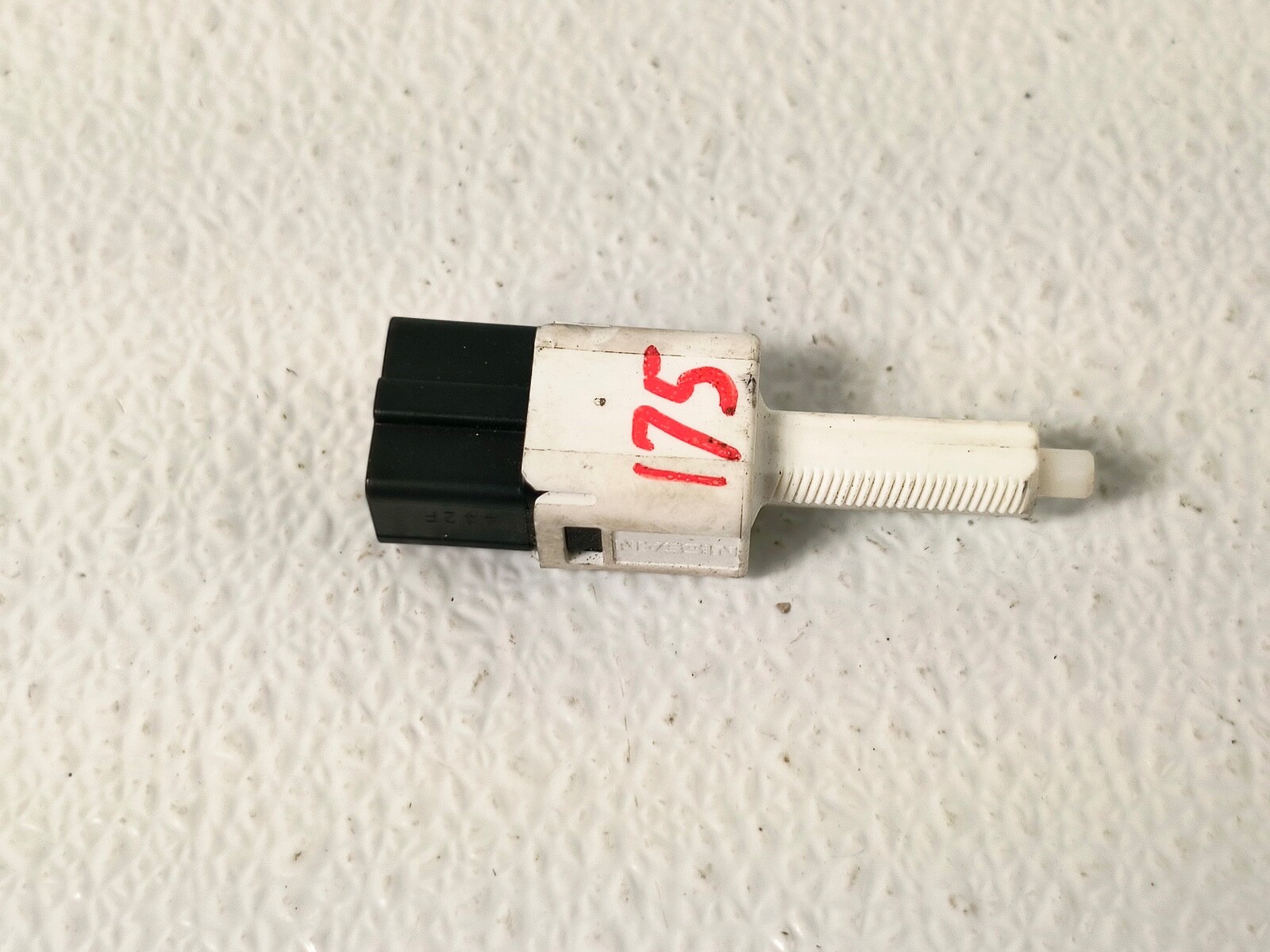 17-20 INFINITI QX60 PARKING PEDAL STOP LIGHT LAMP SWITCH SENSOR UNIT