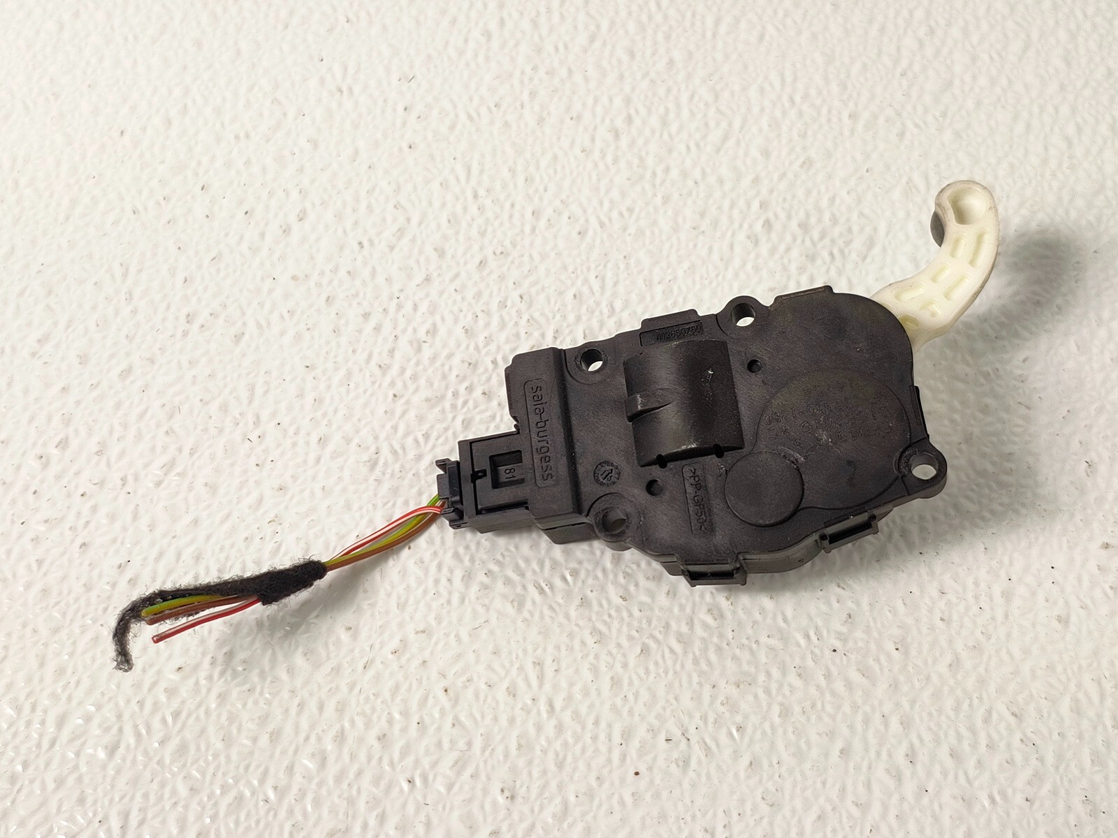 17-23 JUGUAR XE F-PACE HVAC A/C HEATER AIR VENT FLAP ACTUATOR MOTOR UNIT