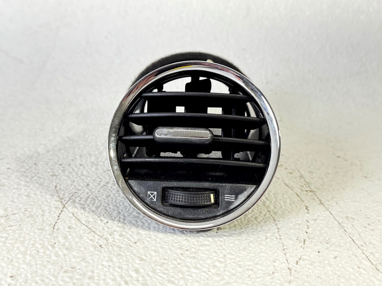 11-16 CHEVROLET CRUZE FRONT RIGHT SIDE DASHBOARD HVAC AIR VENT GRILLE TRIM