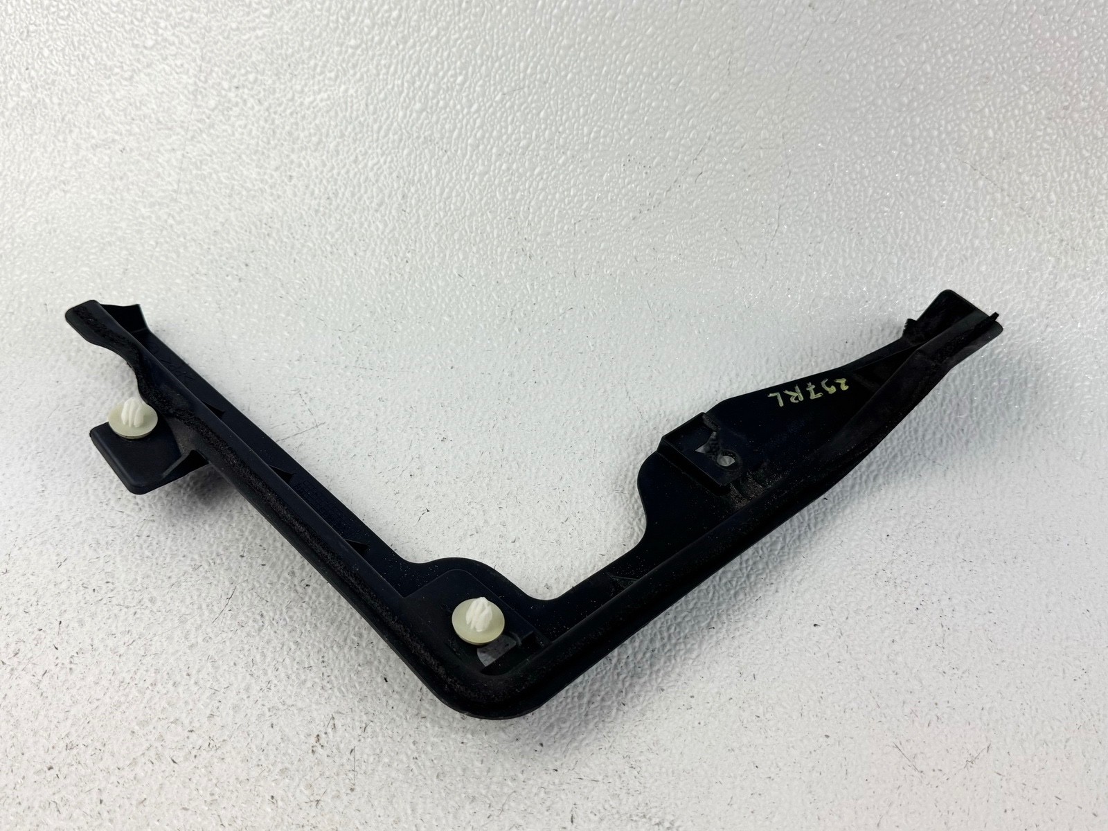 14-20 INFINITI Q50 REAR LEFT SIDE PANEL DRAFTER BUMPER SUPPORT HOLDER