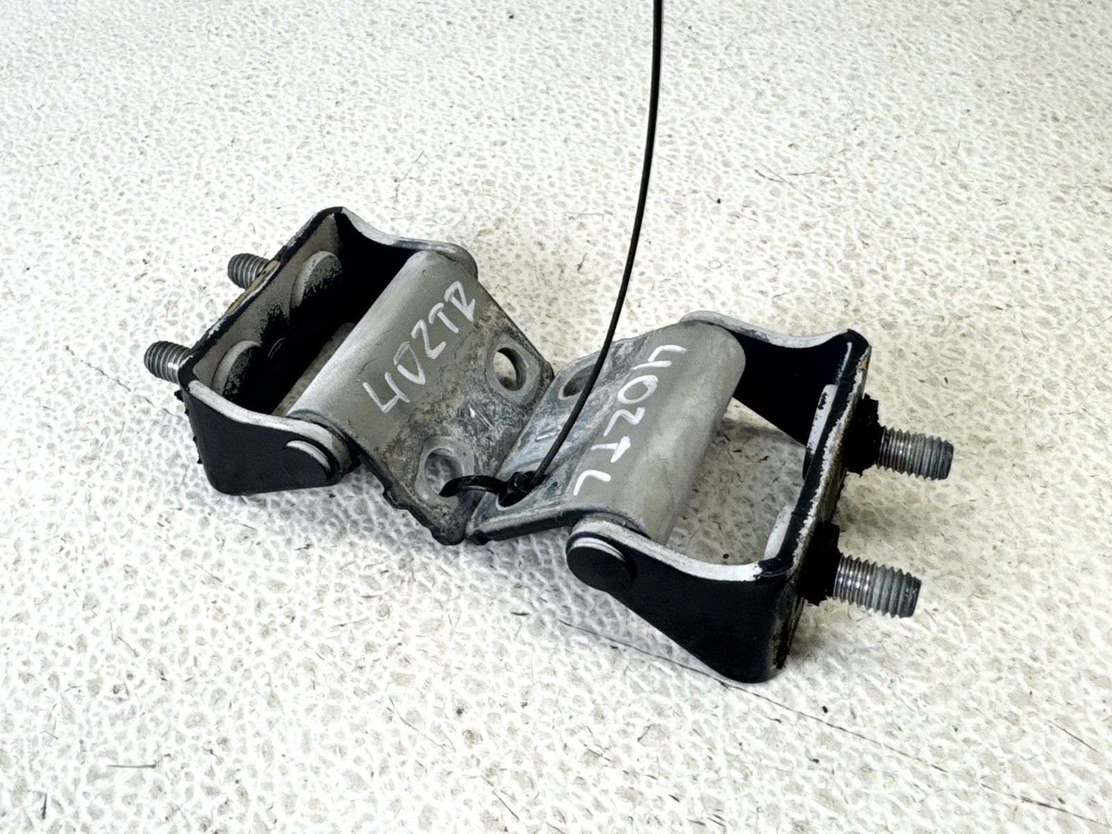 14-25 MITSUBISHI OUTLANDER TAILGATE LIFTGATE BACK DOOR LEFT & RIGHT HINGE