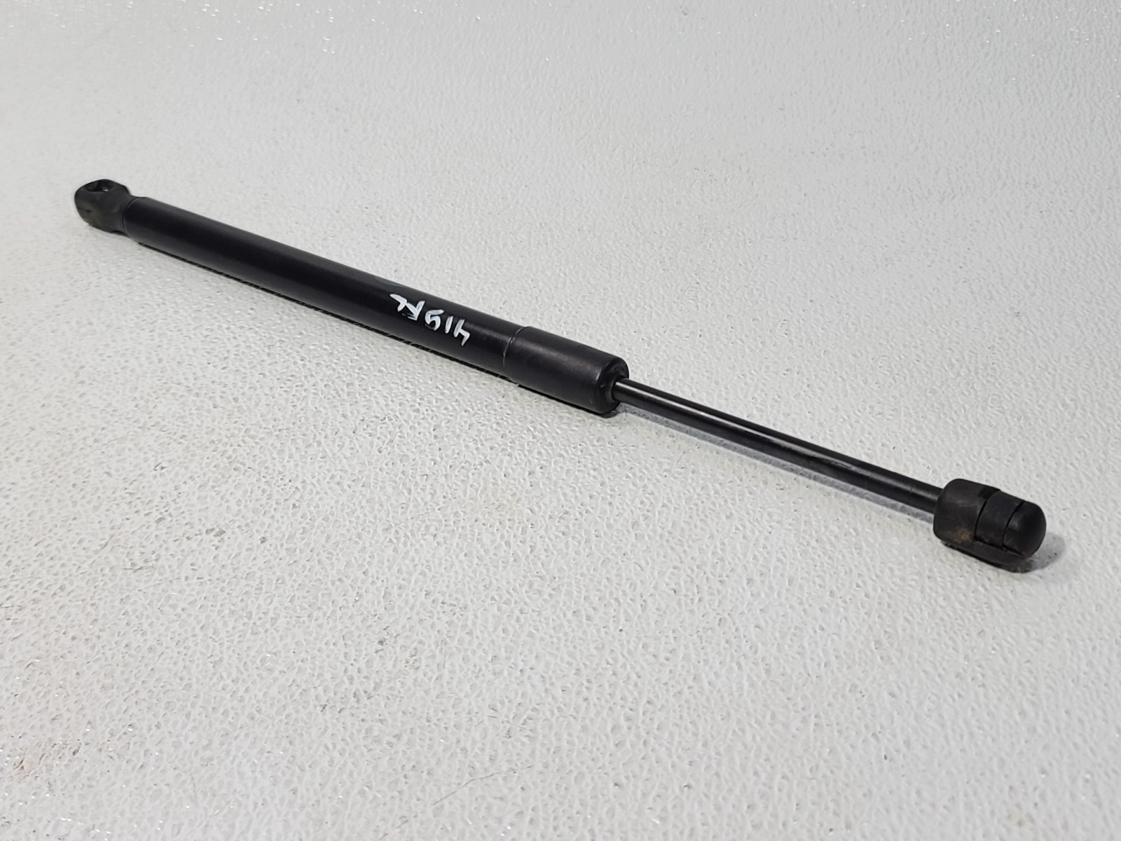 17-23 LAND ROVER DISCOVERY SPORT FRONT LEFT LH HOOD BONNET PANEL SHOCK STRUT