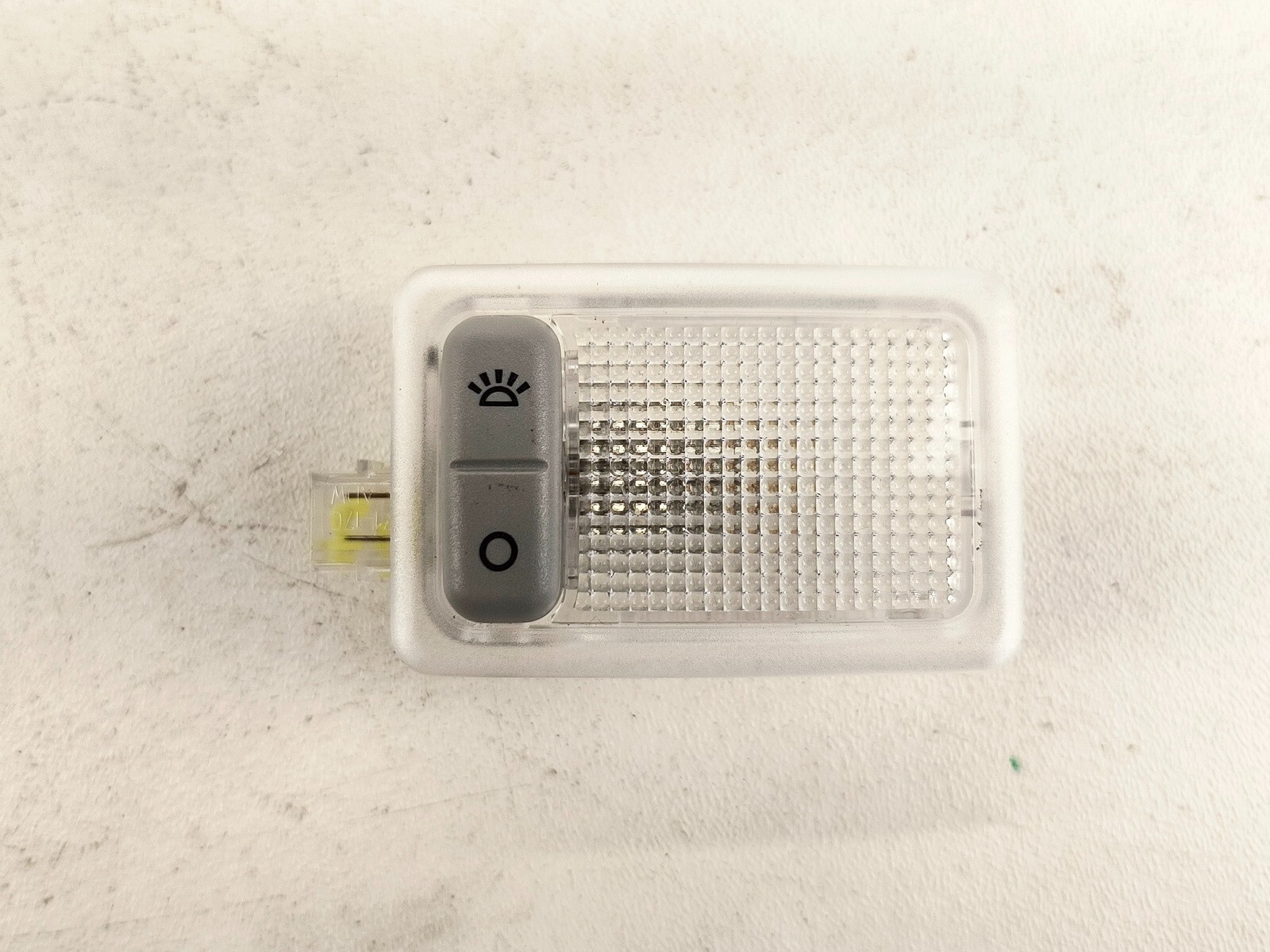 15-19 LAND ROVER DISCOVERY SPORT REAR INTERIOR LIGHT COURTESY LAMP