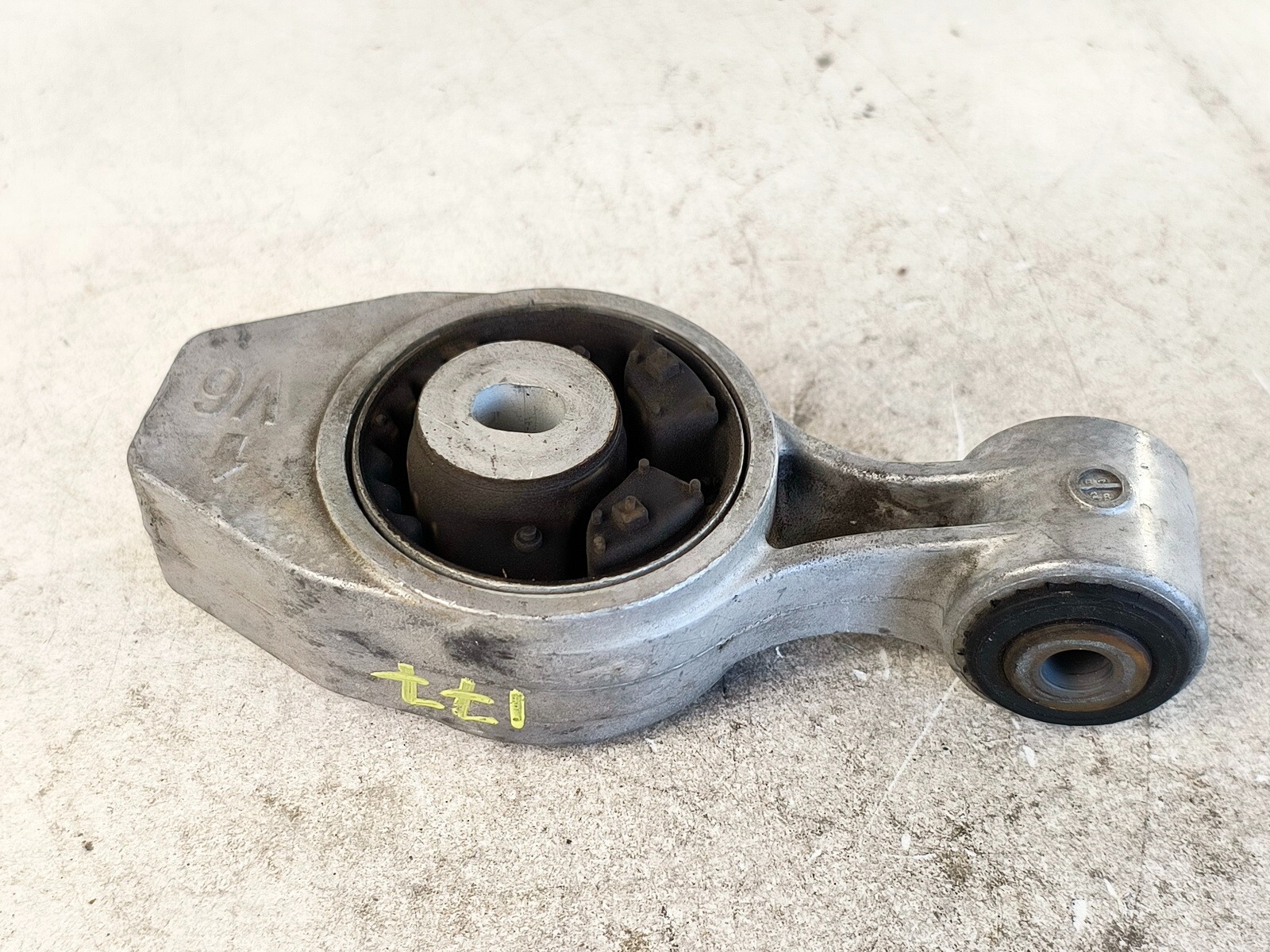 13-20 INFINITI JX35 QX60 FWD ENGINE MOTOR TORQUE REAR MOTOR CONTROL MOUNT