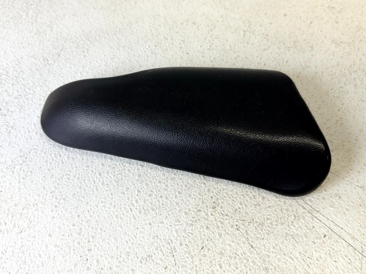 14-26 RAM PROMASTER 1500 2500 3500 FRONT LEFT LH SIDE ARM REST STORAGE PANEL