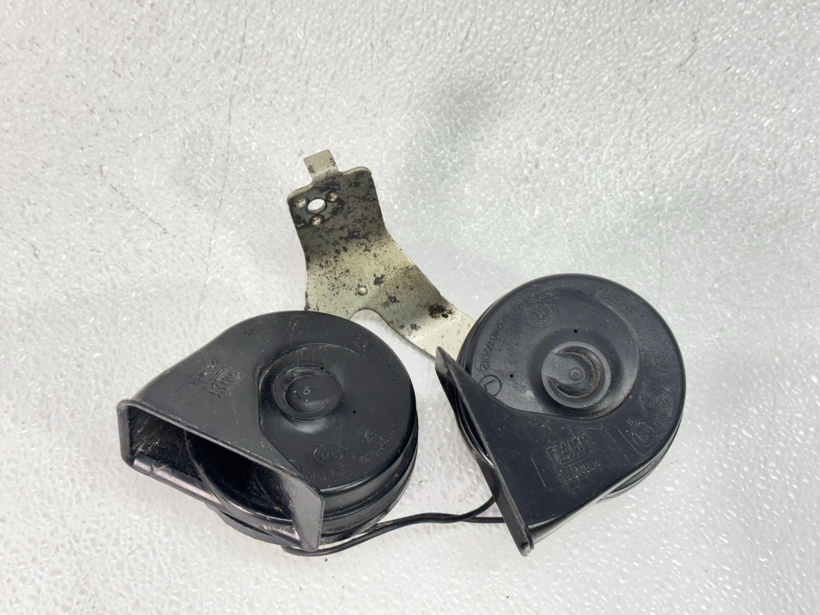 13-16 LINCOLN MKZ DUAL NOTE TONE HORN SIGNAL ASSEMBLY