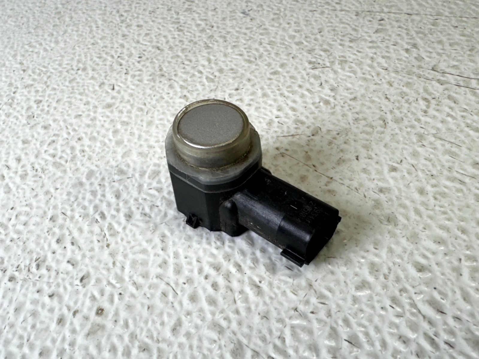 13-16 FORD FUSION REAR LEFT DRIVER SIDE PDC PARKING ASSIST DISTANCE SENSOR
