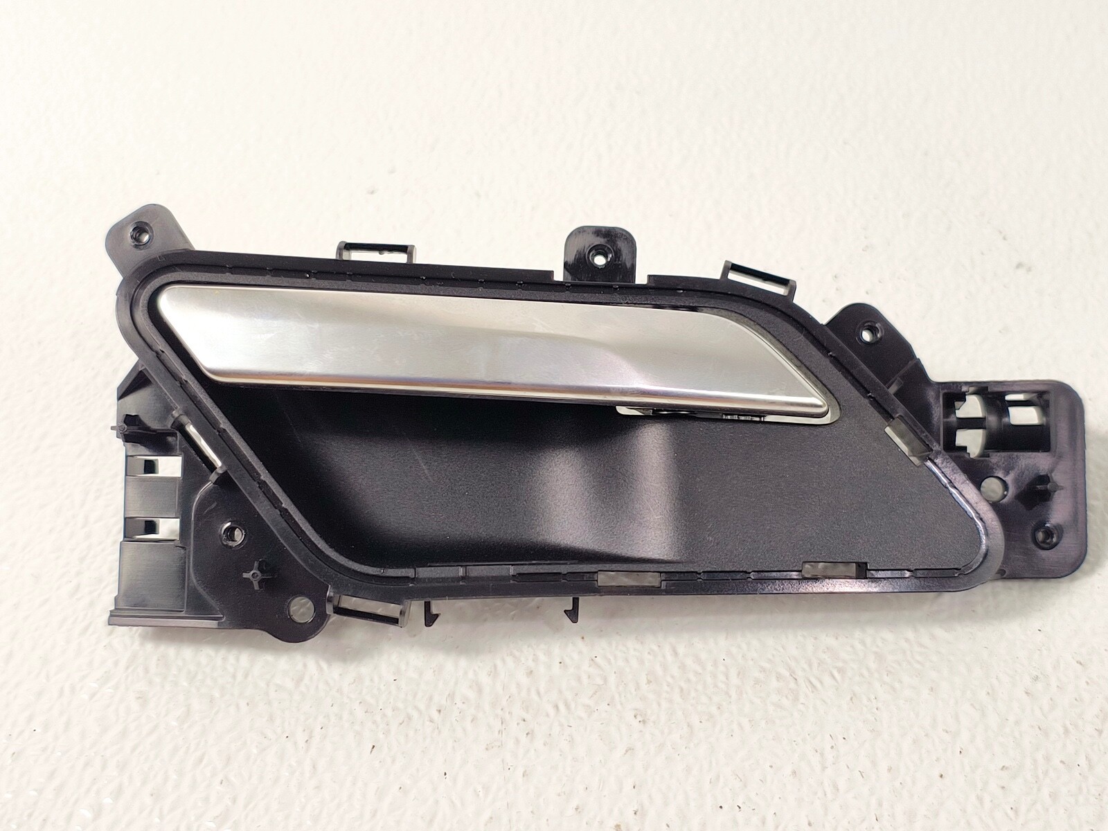 16-20 JAGUAR XE REAR LEFT DRIVER SIDE DOOR INTERIOR HANDLE BEZEL COVER TRIM