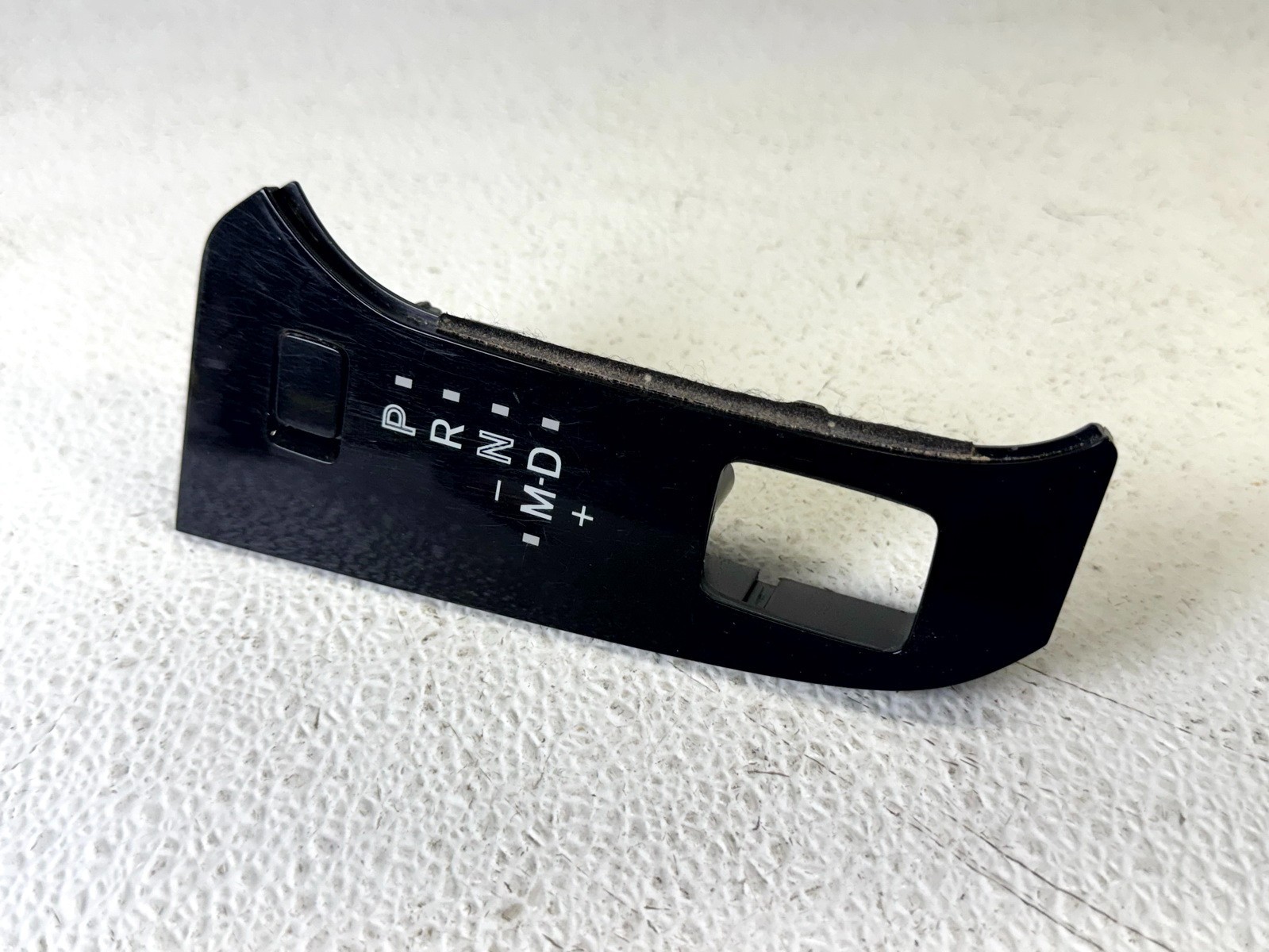 16-23 CX-9 CX9 CENTER CONSOLE AUTOMATIC TRANSMISSION SHIFT INDICATOR PANEL