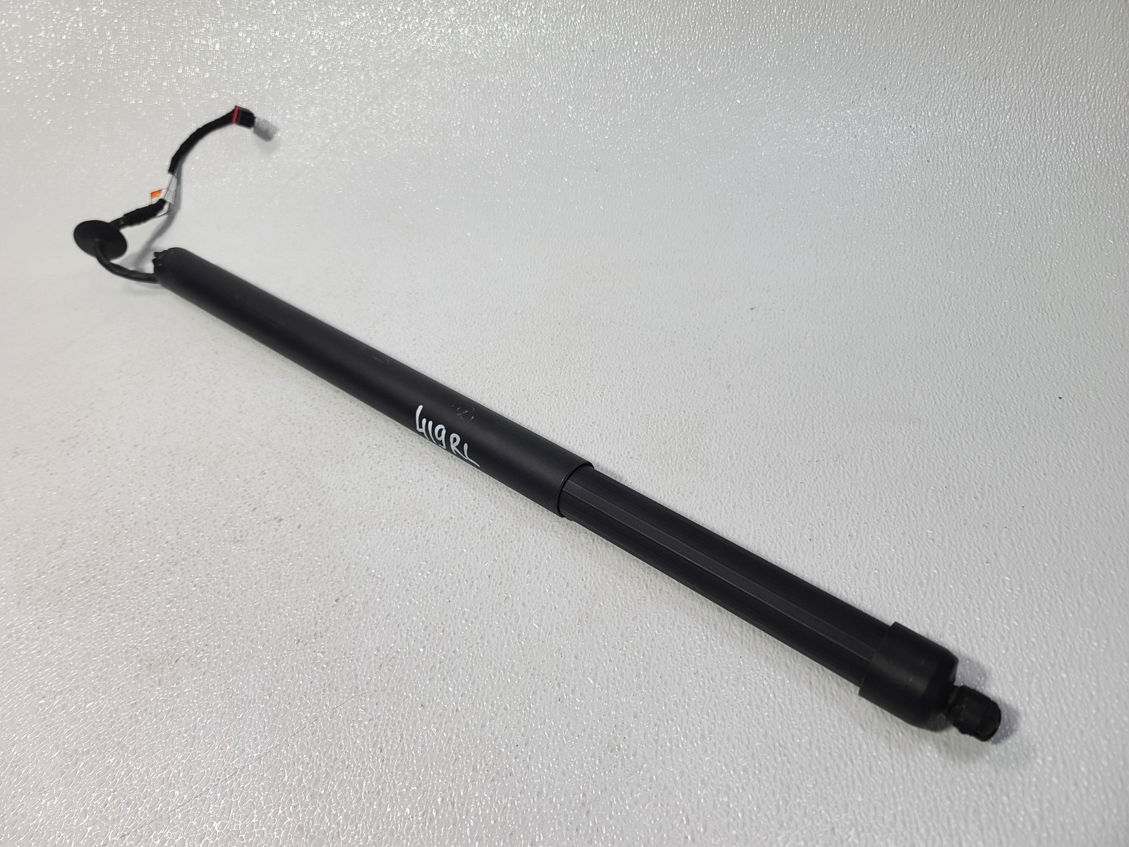 17-23 LAND ROVER DISCOVERY SPORT REAR LEFT LH DRIVER TAILGATE TRUNK STRUT