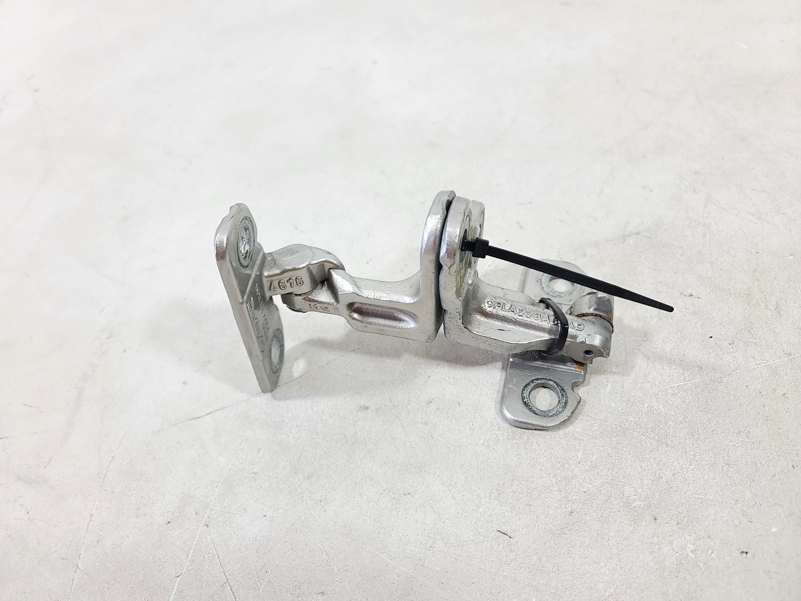 17-20 JAGUAR F-PACE REAR LEFT DRIVER SIDE DOOR UPPER & LOWER HINGE SET OF 2