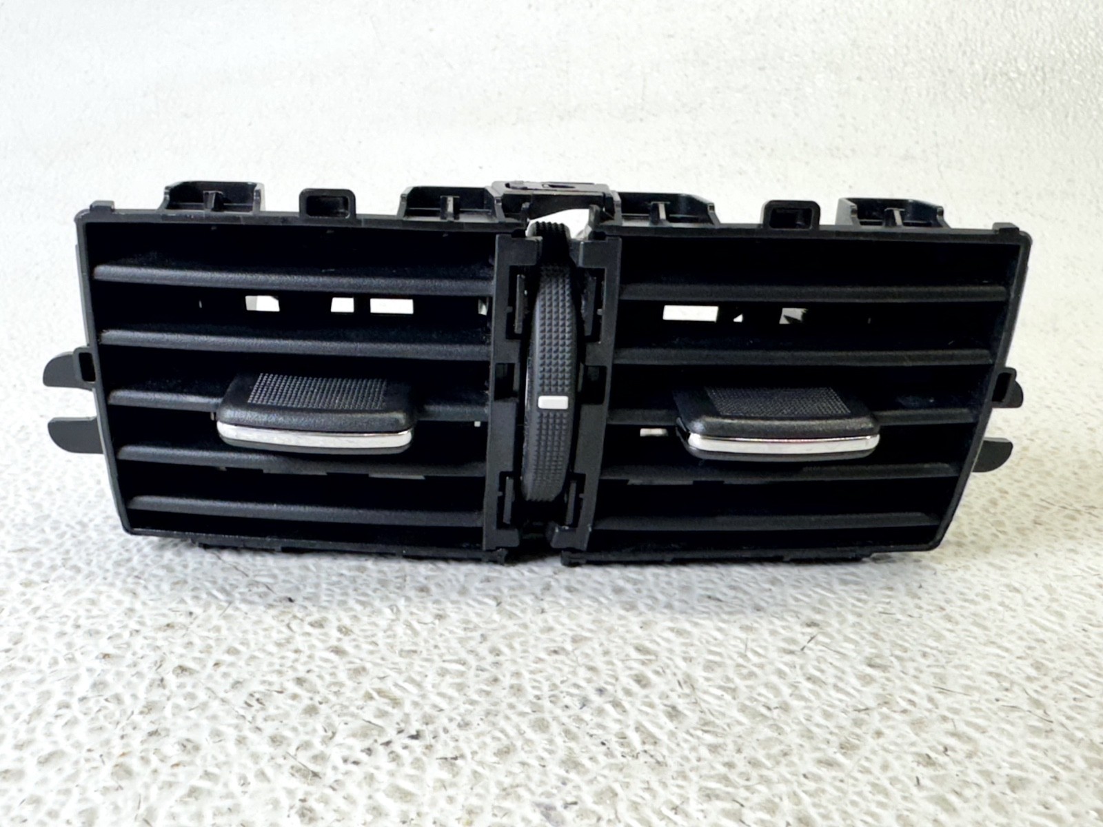 14-24 INFINITI Q50 REAR CENTER CONSOLE HVAC AIR HEATER VENT GRILLE TRIM