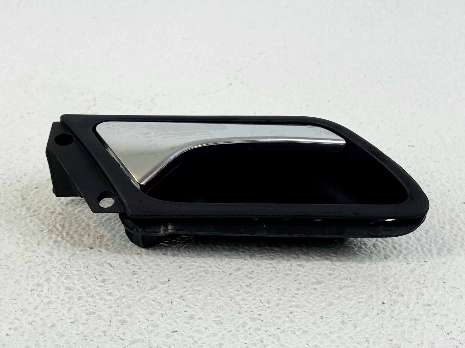 11-18 VOLKSWAGEN JETTA REAR RIGHT RH PASS SIDE INTERIOR DOOR PULL HANDLE