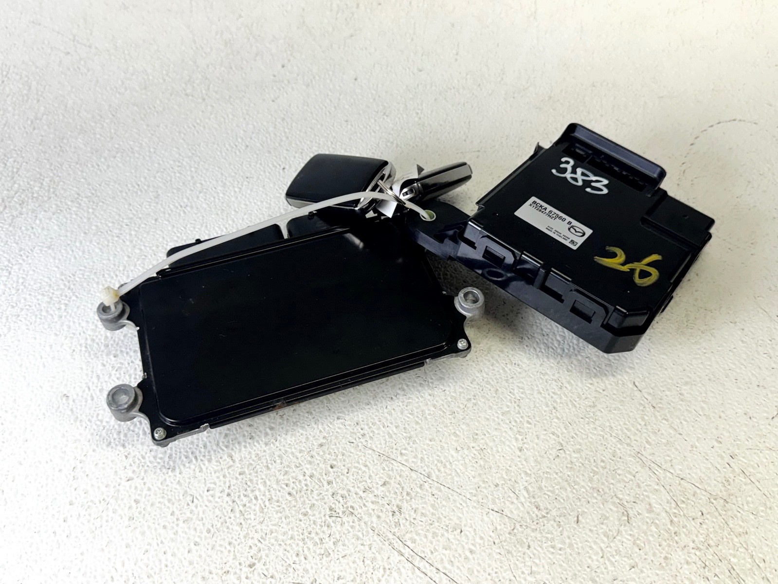 19-25 MAZDA 3 ECU BCM ENGINE & BODY COMPUTER CONTROL MODULE W / KEY FOB