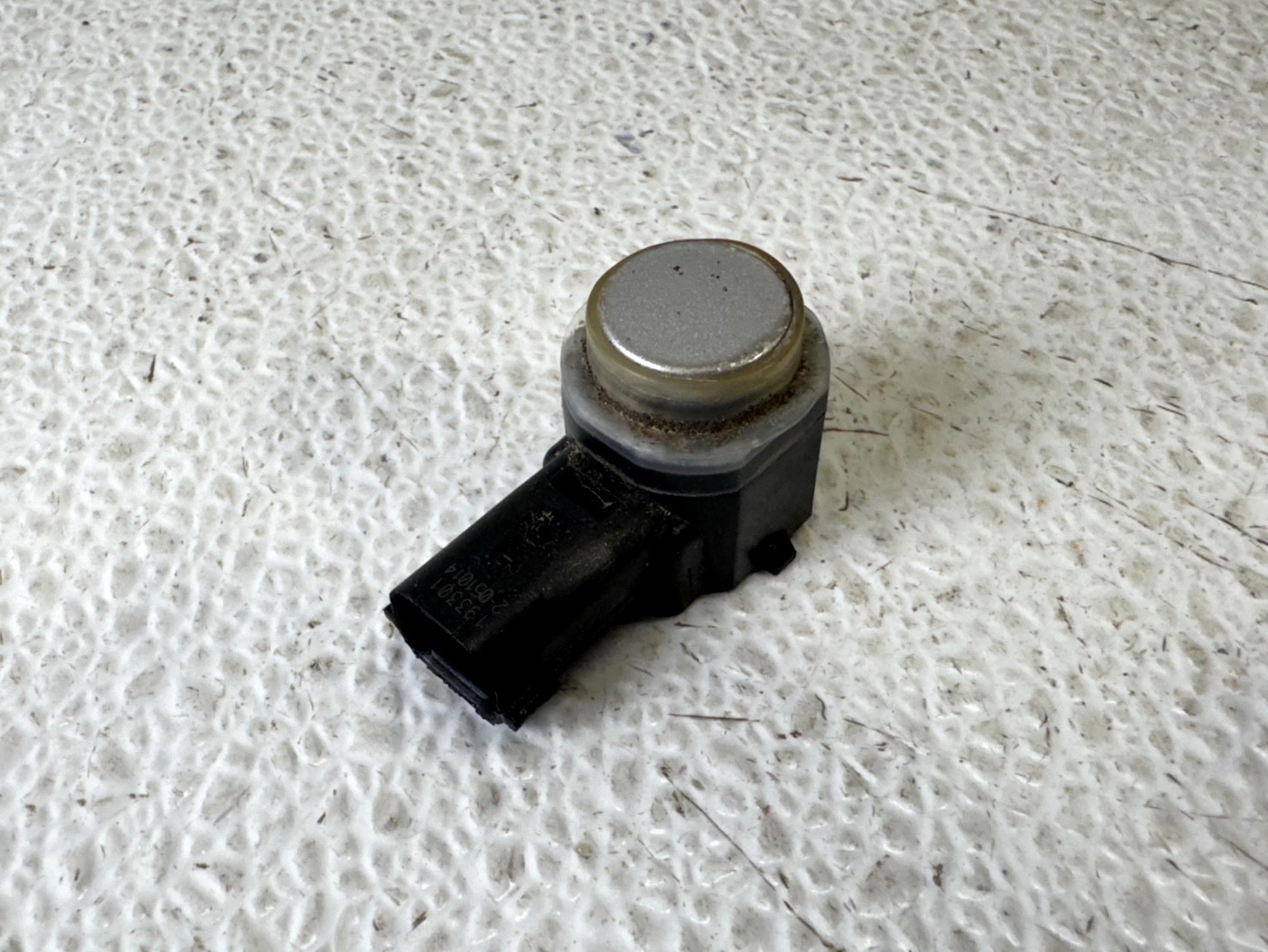 13-16 FORD FUSION REAR RIGHT PASS SIDE PDC PARKING ASSIST DISTANCE SENSOR