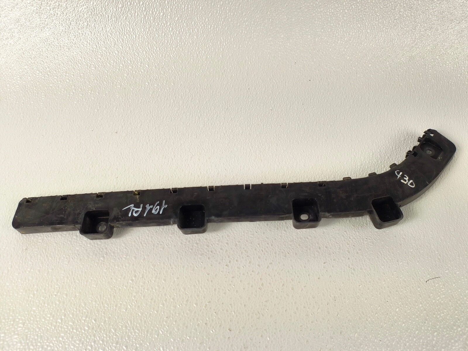 13-20 INFINITI JX35 QX60 REAR LEFT DRIVER SIDE BUMPER MOUNT BRACKET SUPPORT