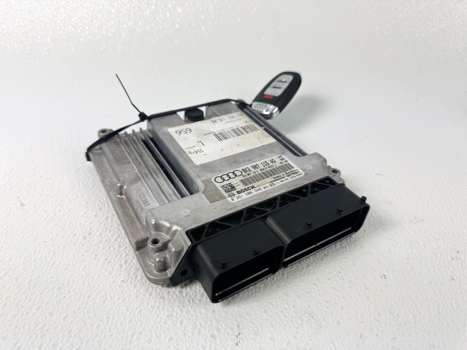 11-12 AUDI A5 A4 2.0L ENGINE ECU ECM ELECTRONIC COMPUTER CONTROL MODULE