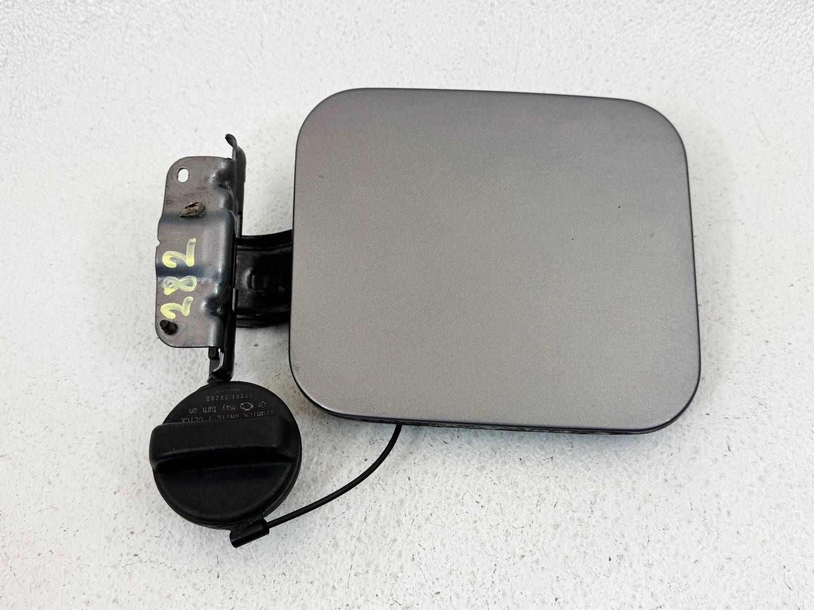 14-23 INFINITI Q50 FUEL GAS TANK FILLER DOOR LID COVER W/ CAP