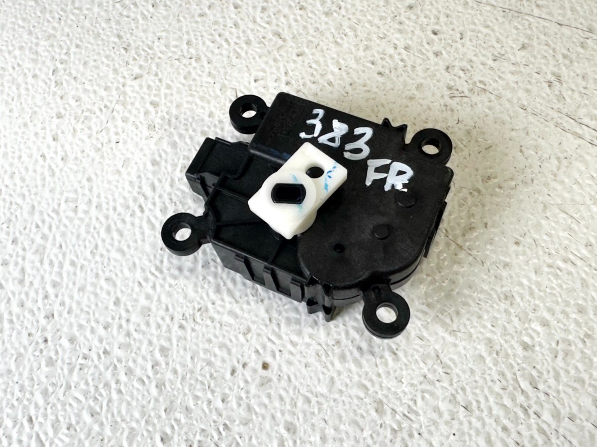 19-25 MAZDA 3 HVAC AC A/C FLAP HEATER SERVO DOOR MOTOR ACTUATOR