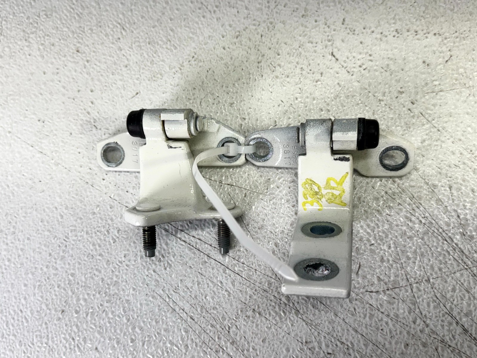 14-24 INFINITI Q50 REAR RIGHT RH PASS SIDE DOOR UPPER & LOWER HINGE SET