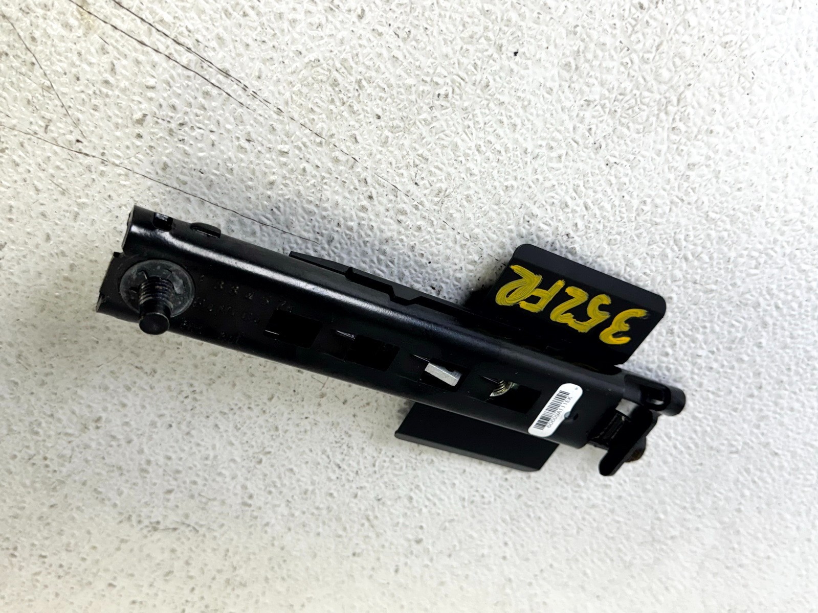 13-19 FORD ESCAPE FRONT RIGHT RH PASS SIDE SEAT BELT HEIGHT ADJUSTER