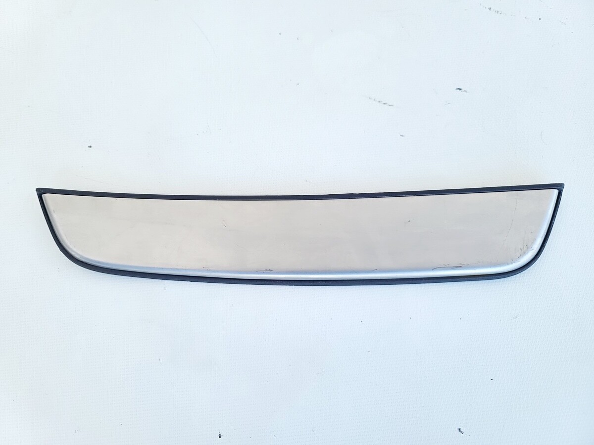 17-19 INFINITI QX30 REAR RIGHT RH SIDE SILL ENTRY INSERT KICK PANEL COVER