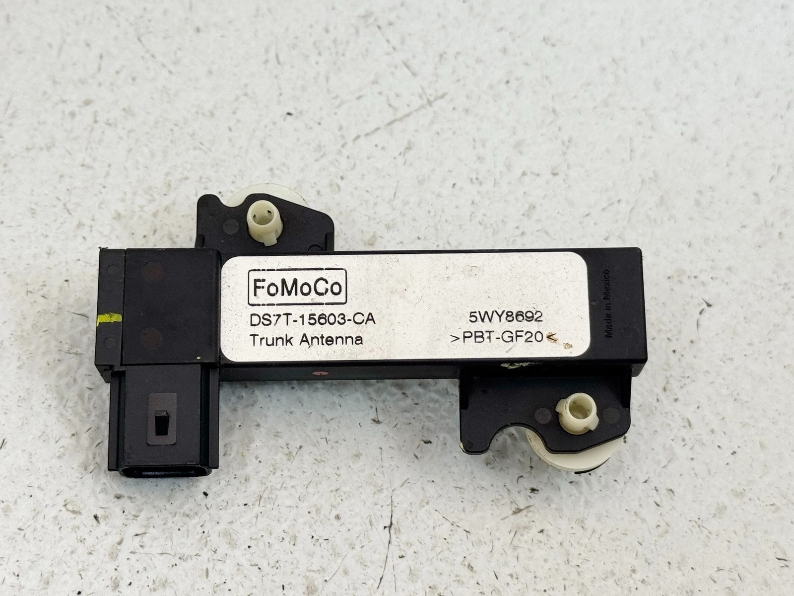 13-16 LINCOLN MKZ KEYLESS ENTRY ANTENNA CONTROL COMPUTER MODULE