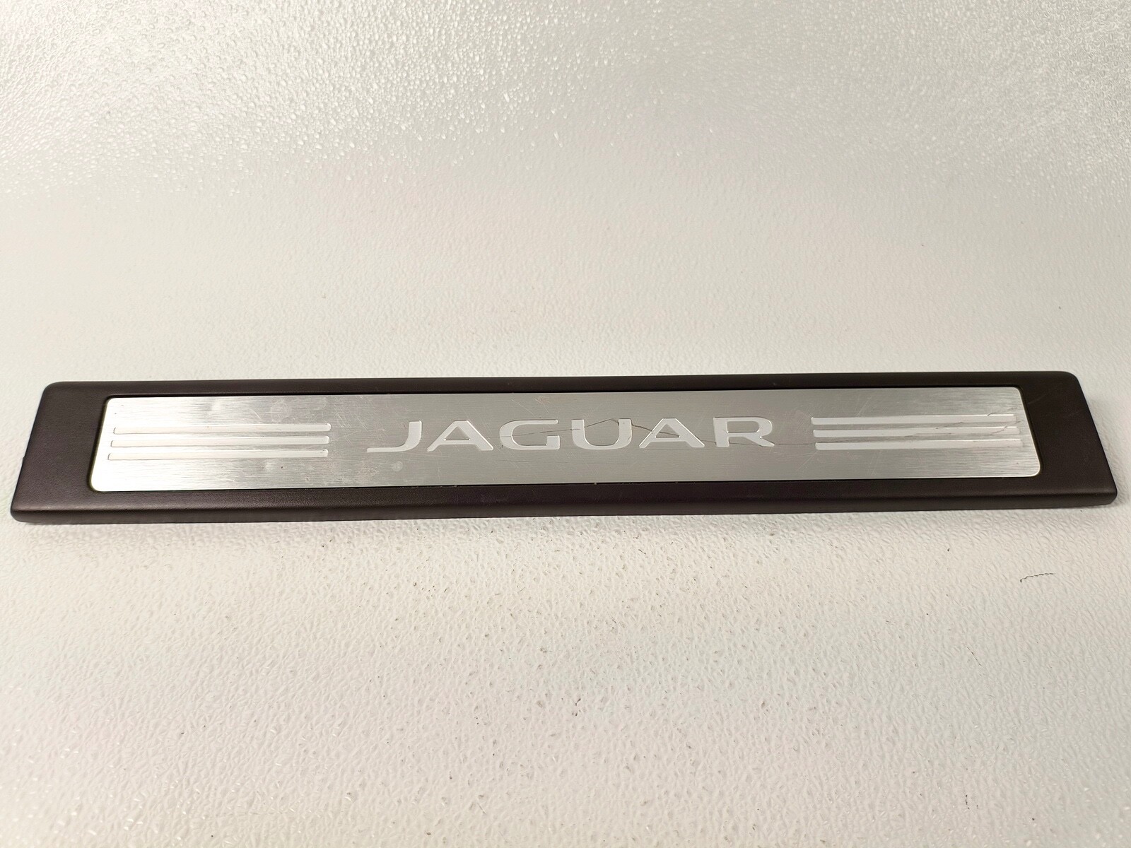 09-15 JAGUAR XF FRONT RIGHT RH PASS SIDE DOOR SILL SCUFF PLATE PANEL COVER