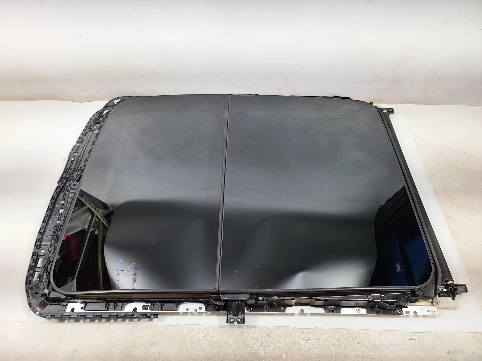 14-20 NISSAN ROGUE SUNROOF MOONROOF UPPER ROOF AUTO GLASS ASSEMBLY
