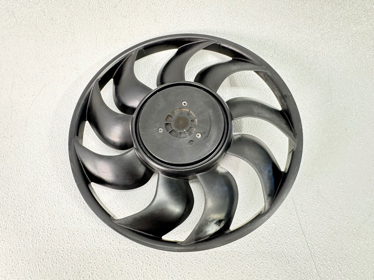 17-19 FORD ESCAPE ENGINE MOTOR RADIATOR COOLING FAN BLADE