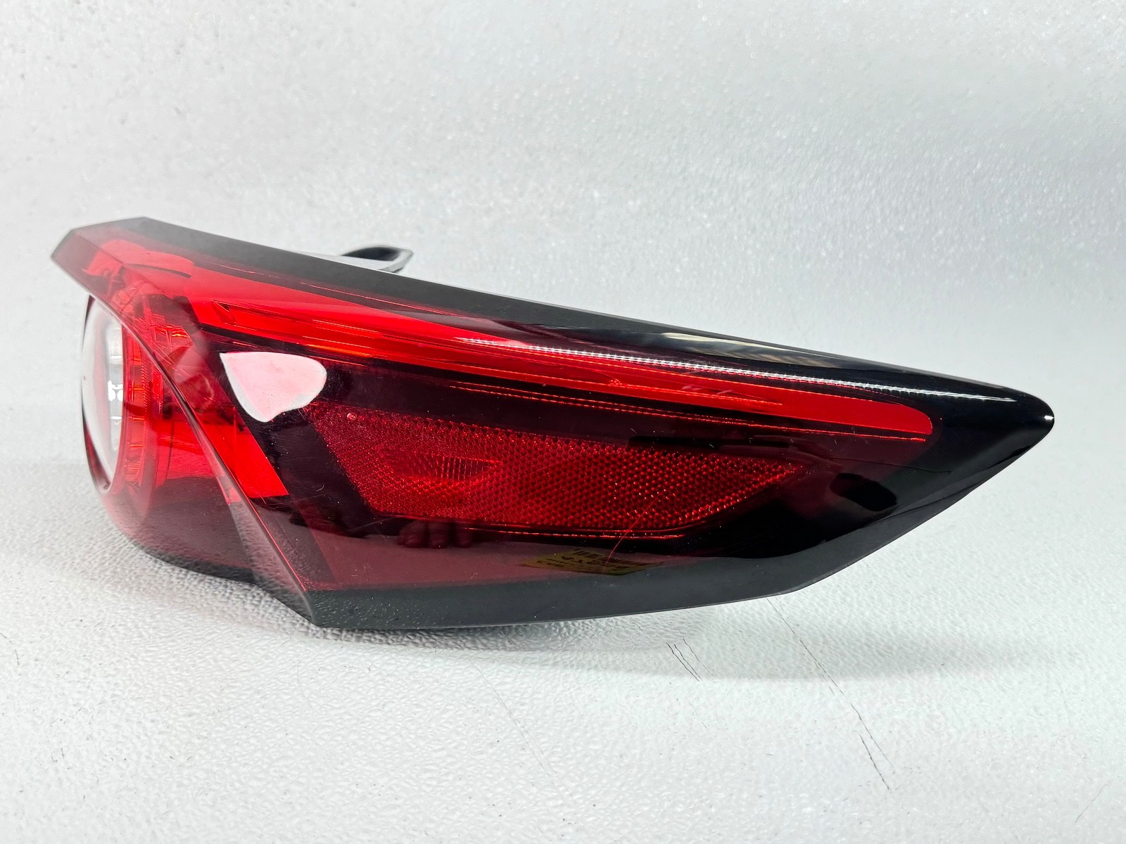 16-23 MAZDA CX-9 CX9 REAR RIGHT PASS SIDE QUARTER OUTER TAILGATE LIGHT LAMP