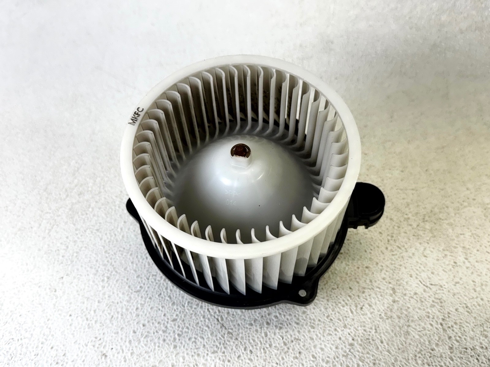 15-21 KIA SEDONA FRONT AC A/C AIR CONDITIONER HEATER BLOWER FAN MOTOR